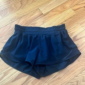 Lulu lemon navy blue shorts 2.5 inch size 4